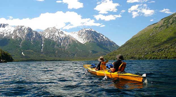 Kayaking in Mascardi Lake