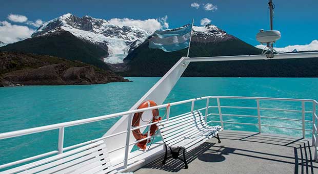 Gourmet Cruise Day with PVT Transfer Premium Area